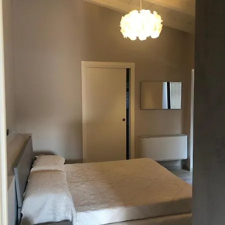 Agriturismo La Pobiella 住宿加早餐酒店 *